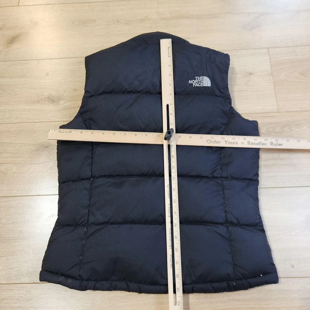 The North Face 700 Down Vest Womens Small Black Quilted Puffer‎ Full Zip Outdoor
